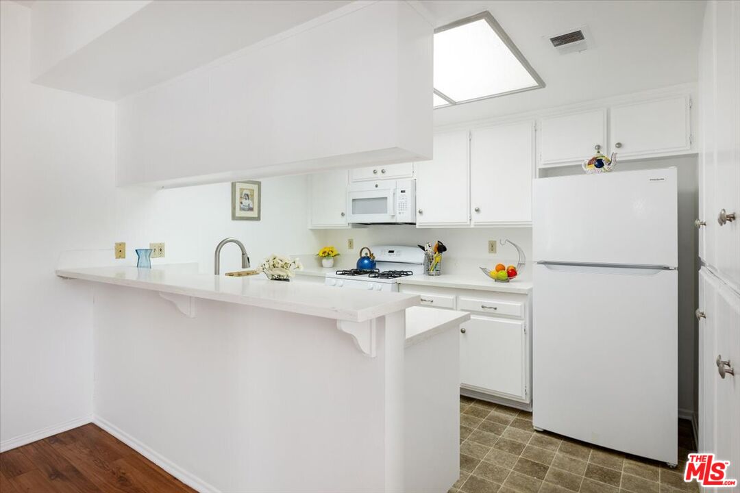 844 Magnolia Ave Unit: 14