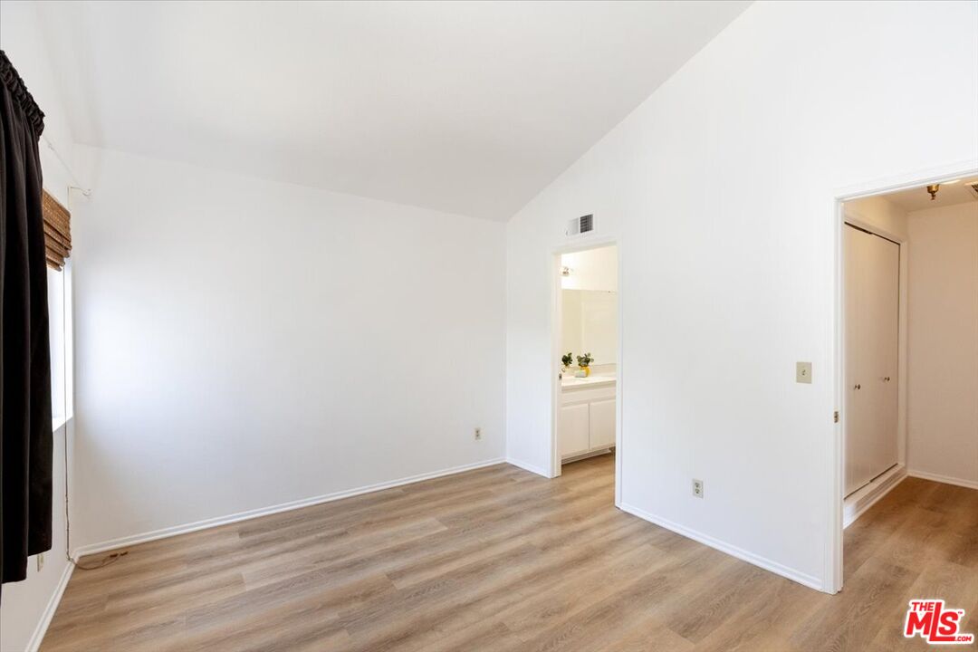 844 Magnolia Ave Unit: 14