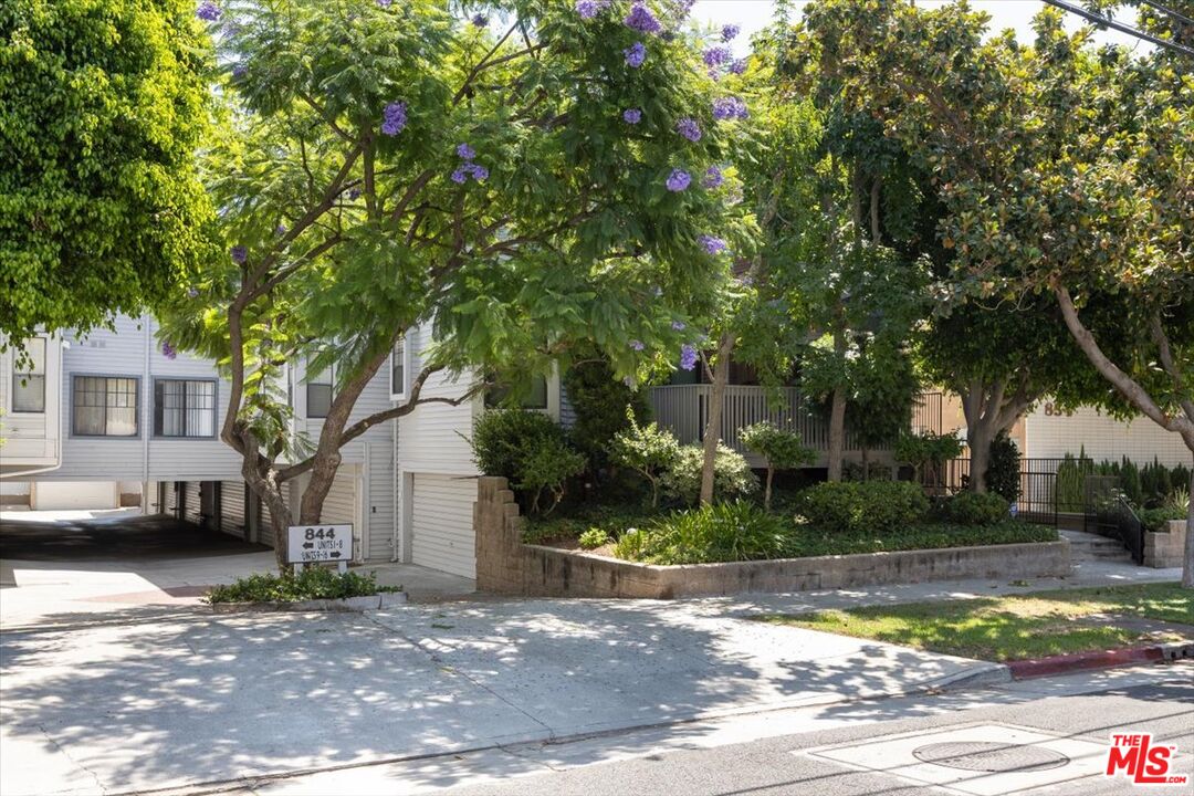 844 Magnolia Ave Unit: 14