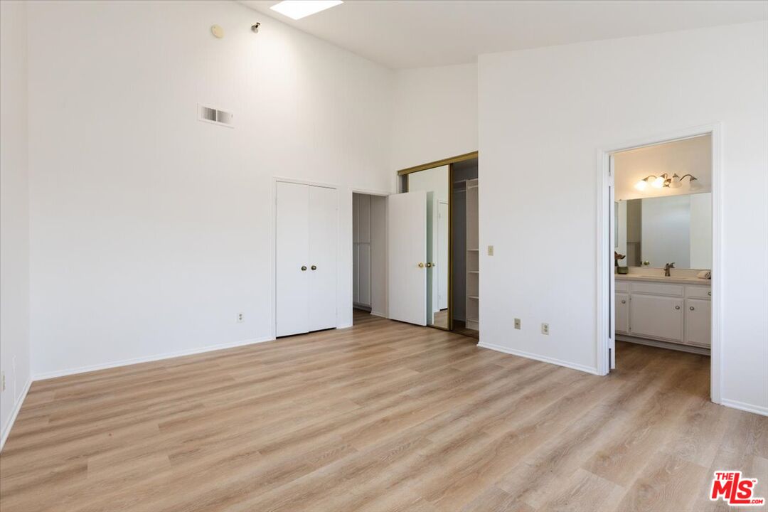 844 Magnolia Ave Unit: 14