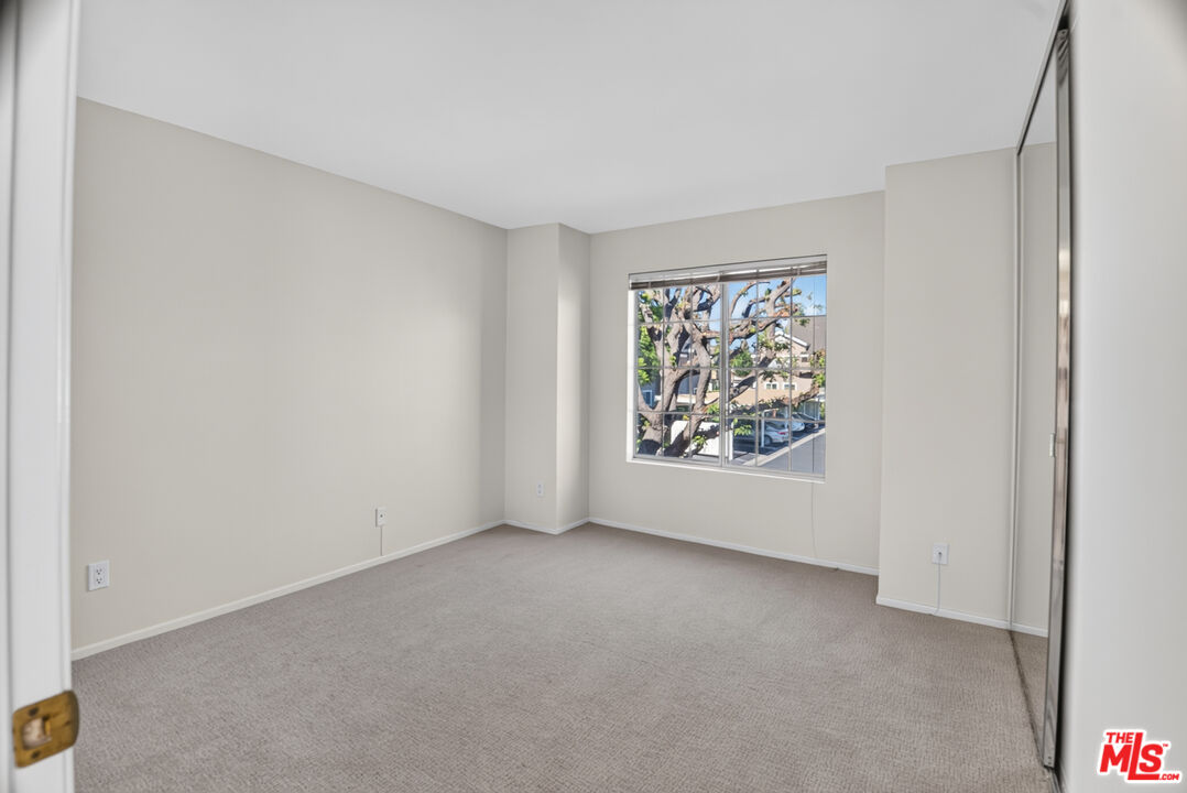 163 Greenfield