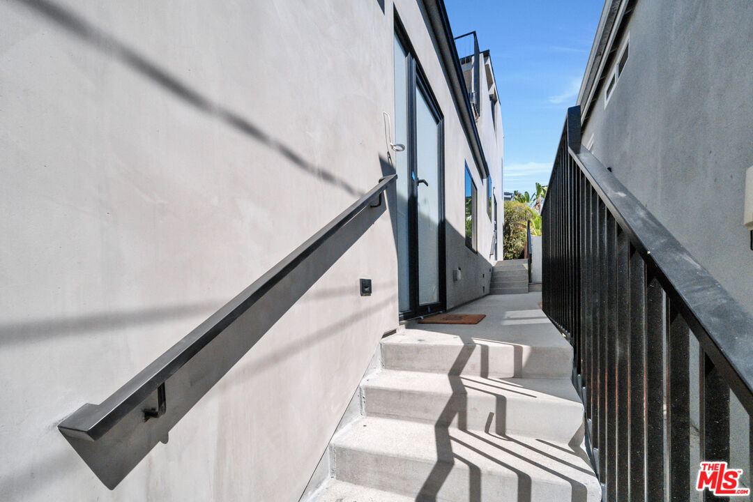 1536 Prospect Ave