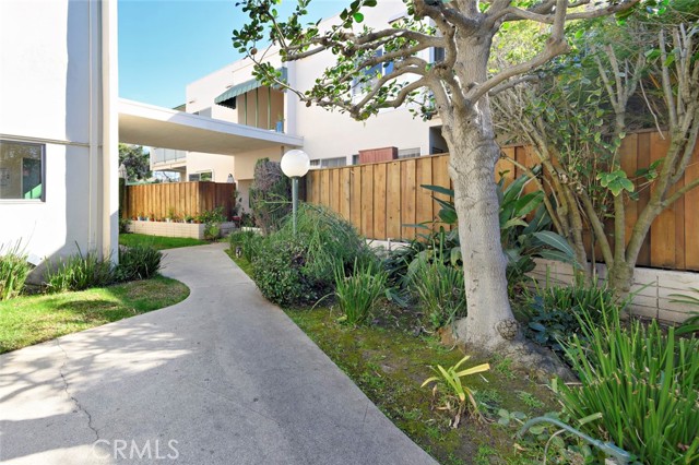 11121 Queensland ST Unit: D36