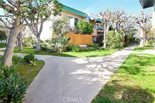 11121 Queensland ST Unit: D36