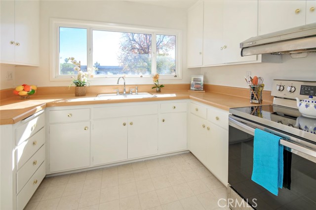 11121 Queensland ST Unit: D36