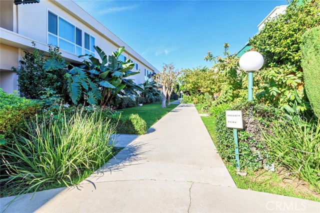 11121 Queensland ST Unit: D36