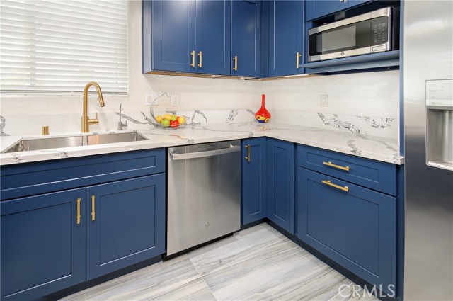 2800 Plaza Del Amo Unit: 74