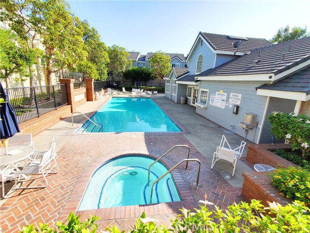 2800 Plaza Del Amo Unit: 74