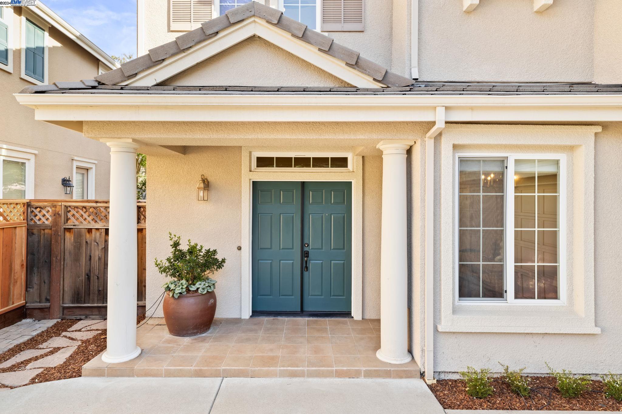 5775 Creekview Drive