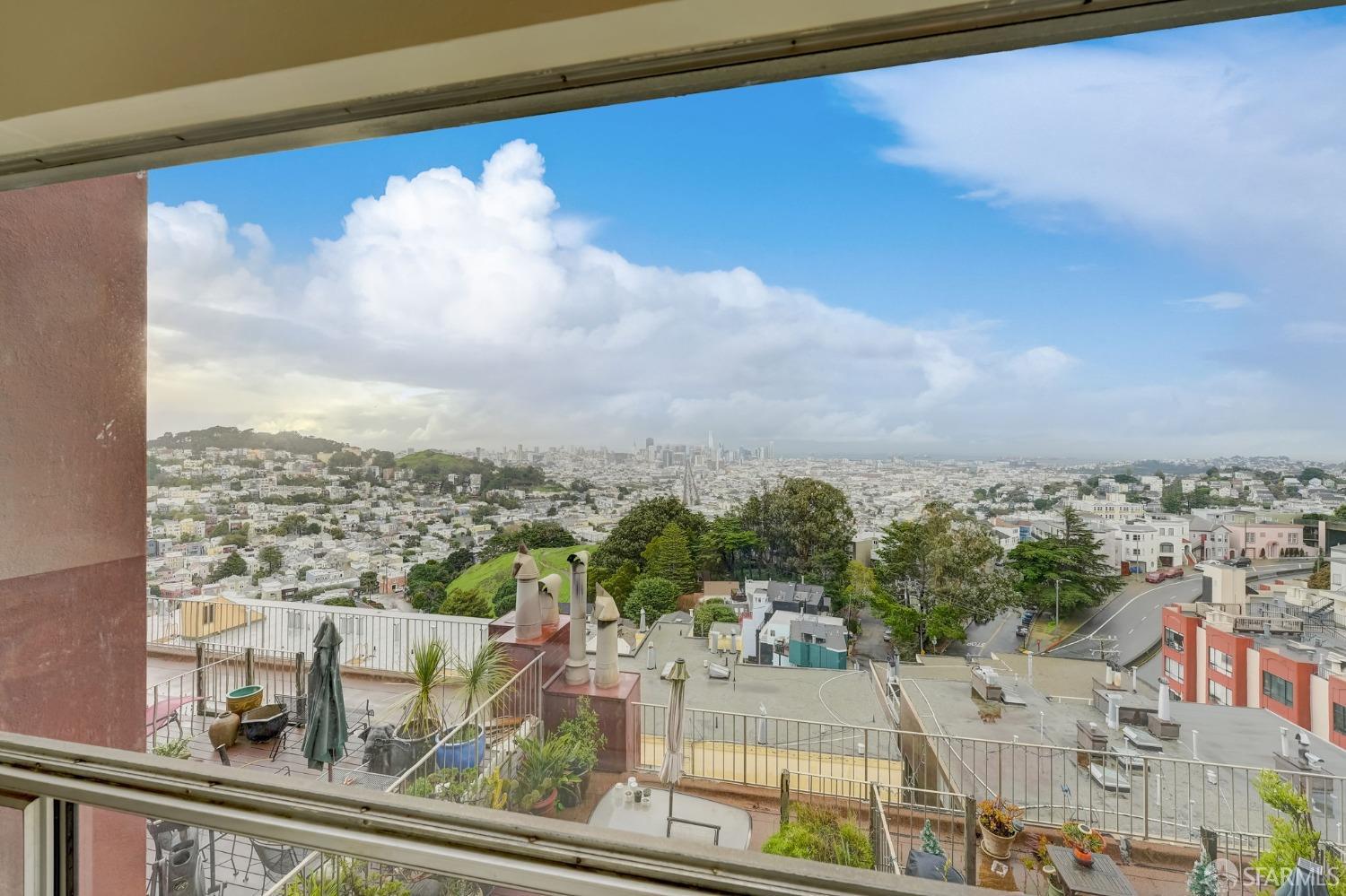 655 Corbett Avenue # 505