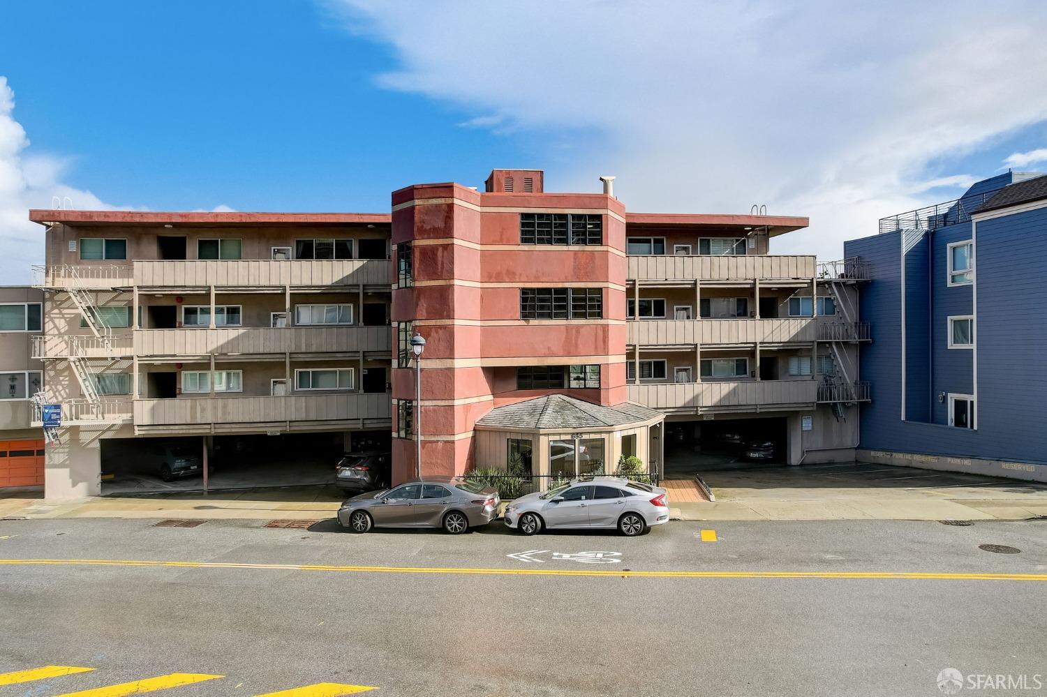 655 Corbett Avenue # 505