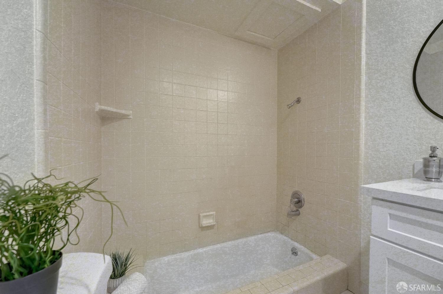 655 Corbett Avenue # 505