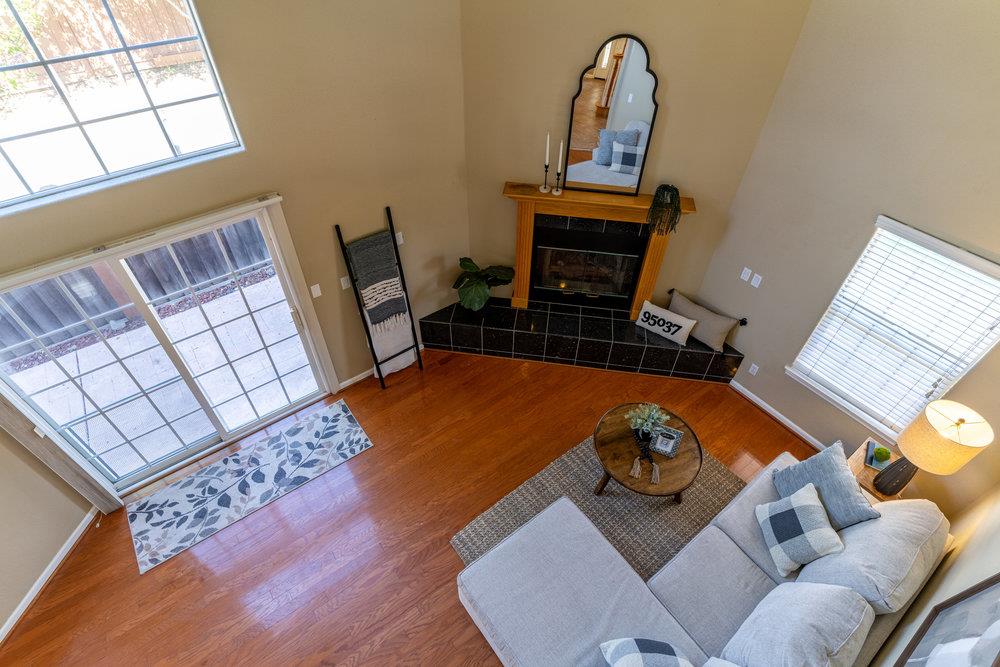 136 Christine Lynn DR