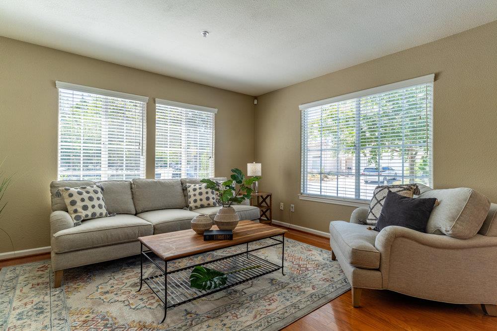 136 Christine Lynn DR