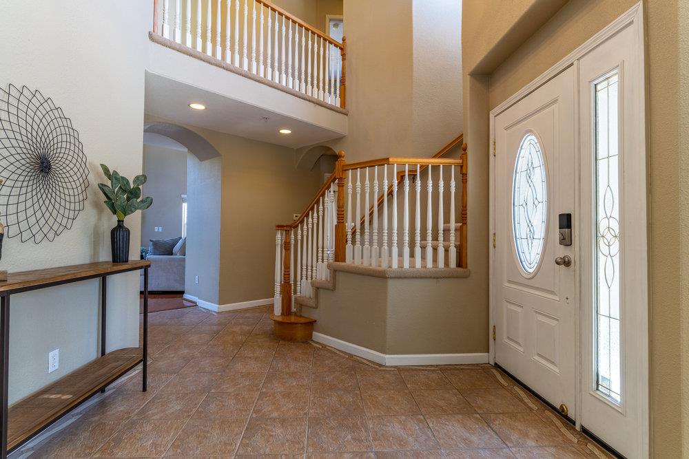 136 Christine Lynn DR