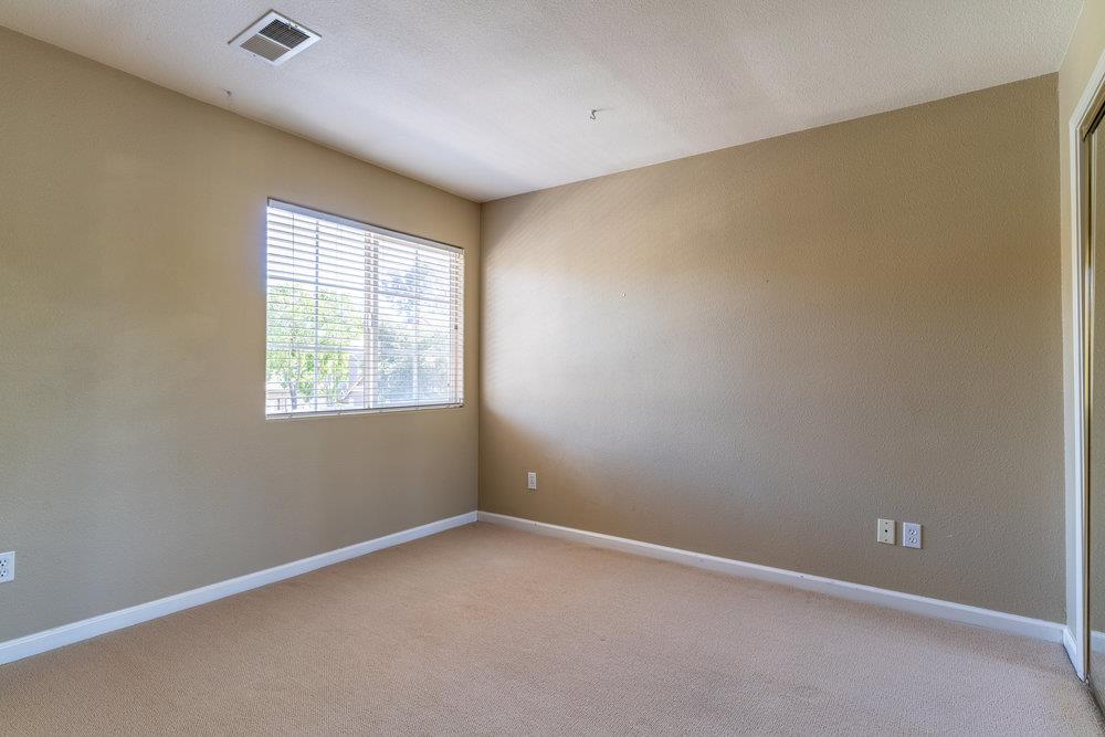 136 Christine Lynn DR