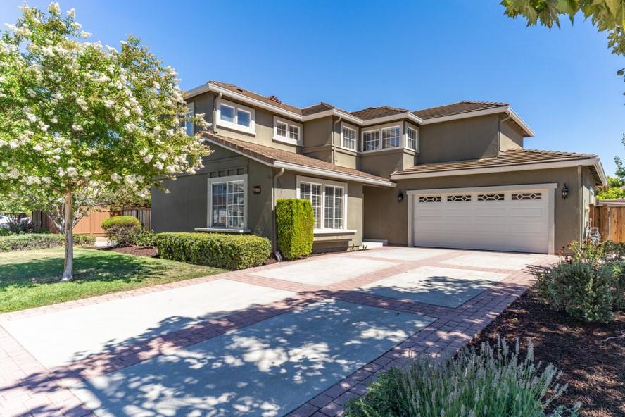 136 Christine Lynn DR