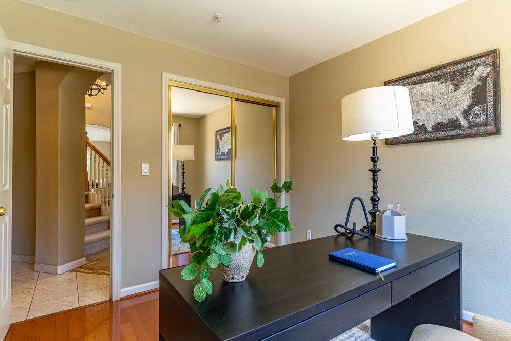 136 Christine Lynn DR