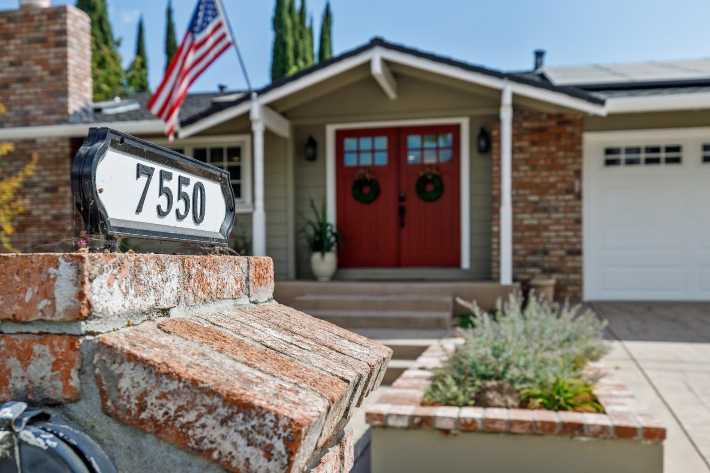 7550 Santa Theresa DR