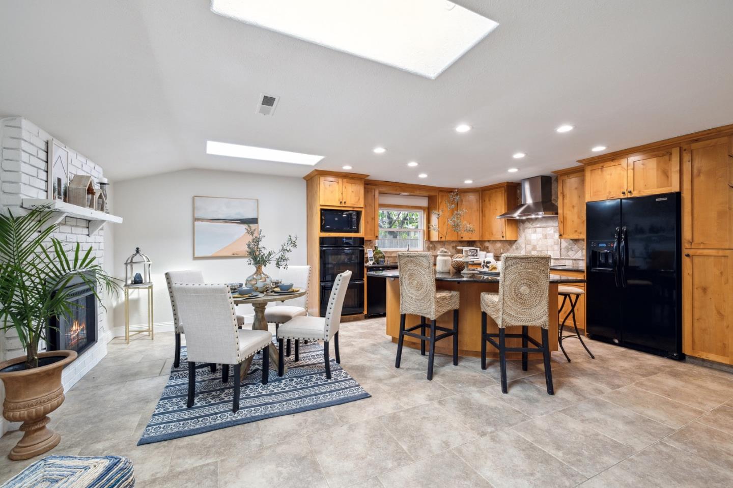 7550 Santa Theresa DR