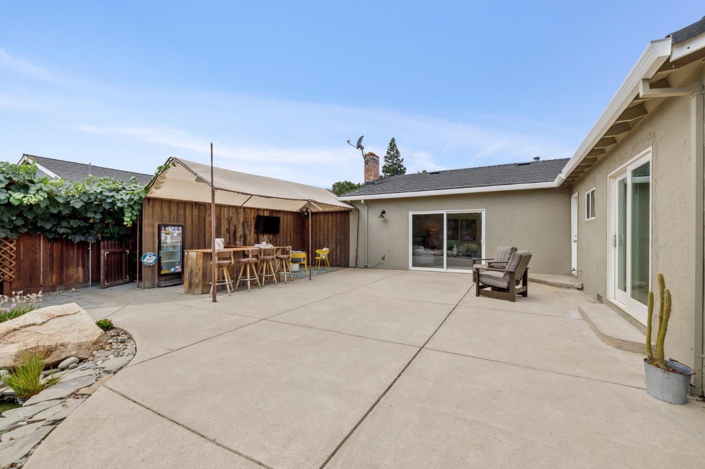 7550 Santa Theresa DR