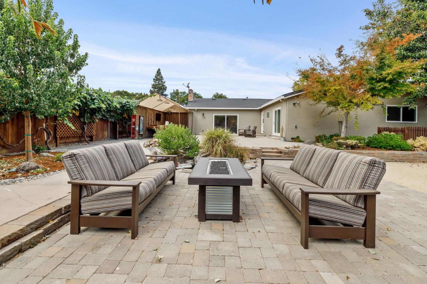 7550 Santa Theresa DR