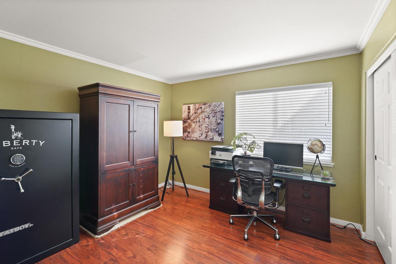 17142 Heatherwood WAY