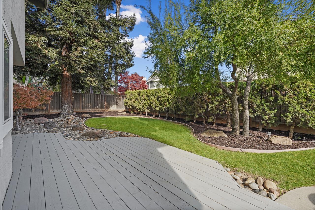 17142 Heatherwood WAY