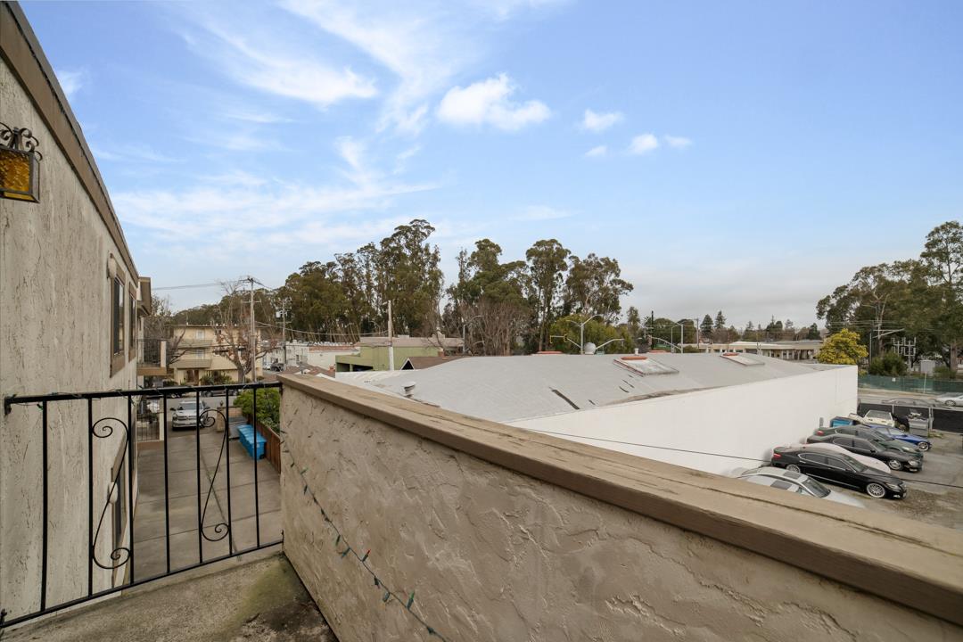 1209 Oak Grove AVE 304