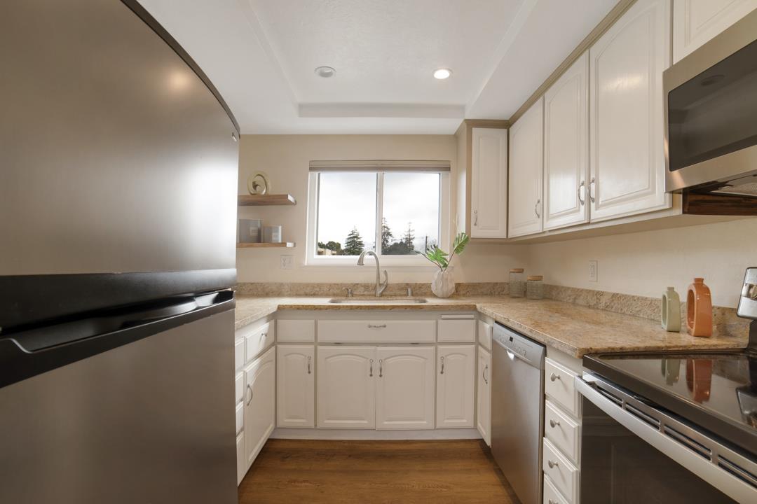 1209 Oak Grove AVE 304