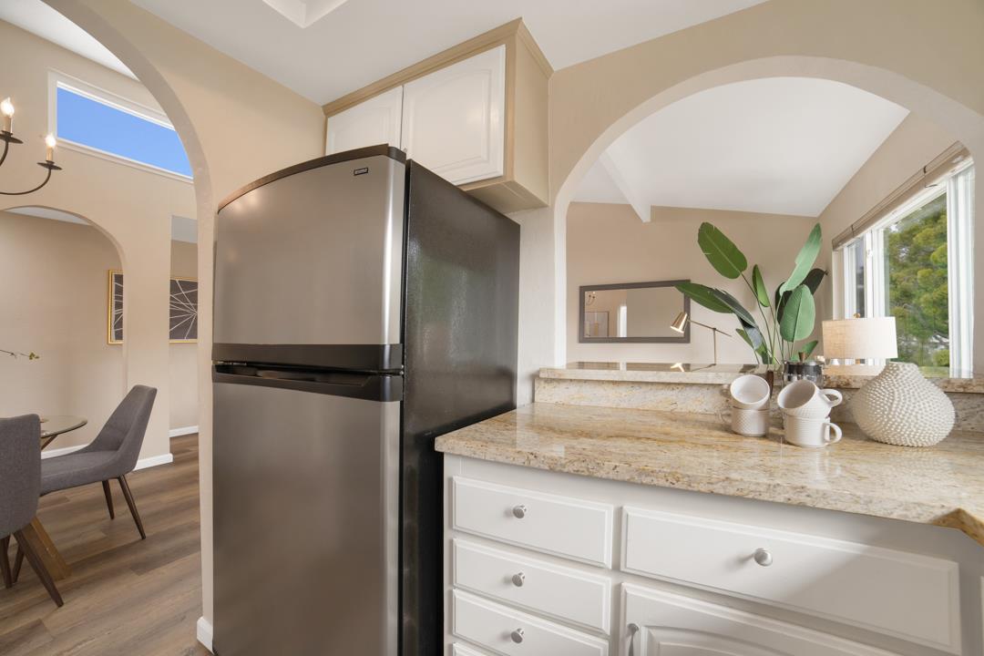 1209 Oak Grove AVE 304