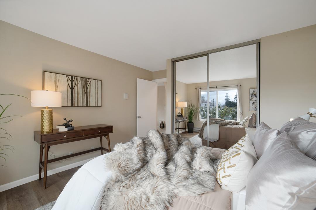 1209 Oak Grove AVE 304