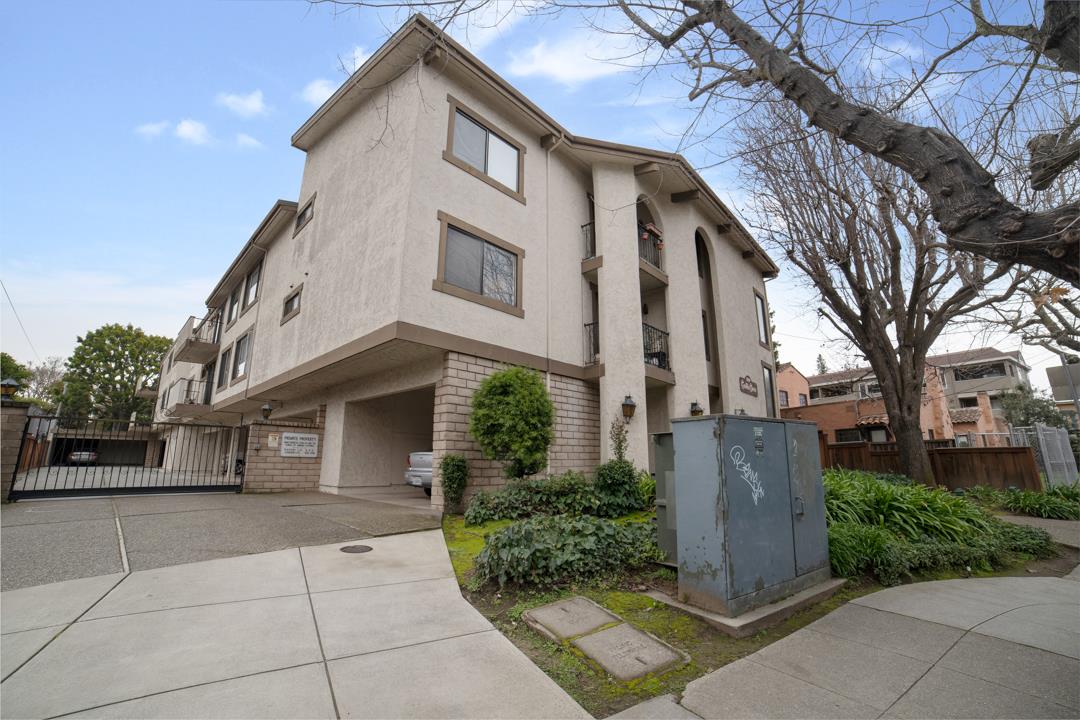 1209 Oak Grove AVE 304