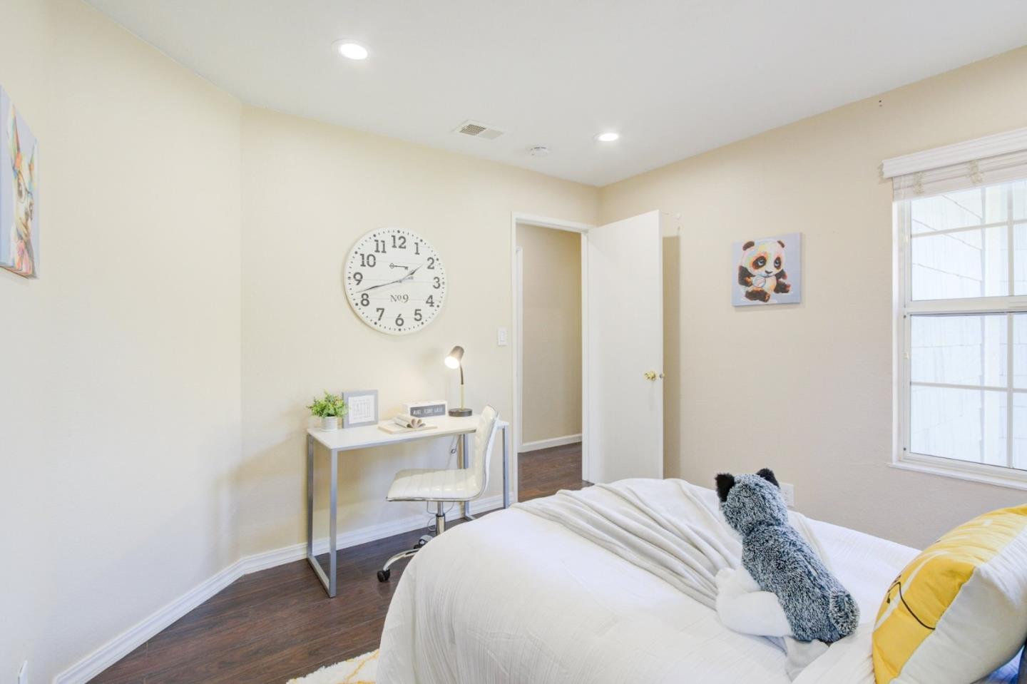 5535 Civic Terrace AVE