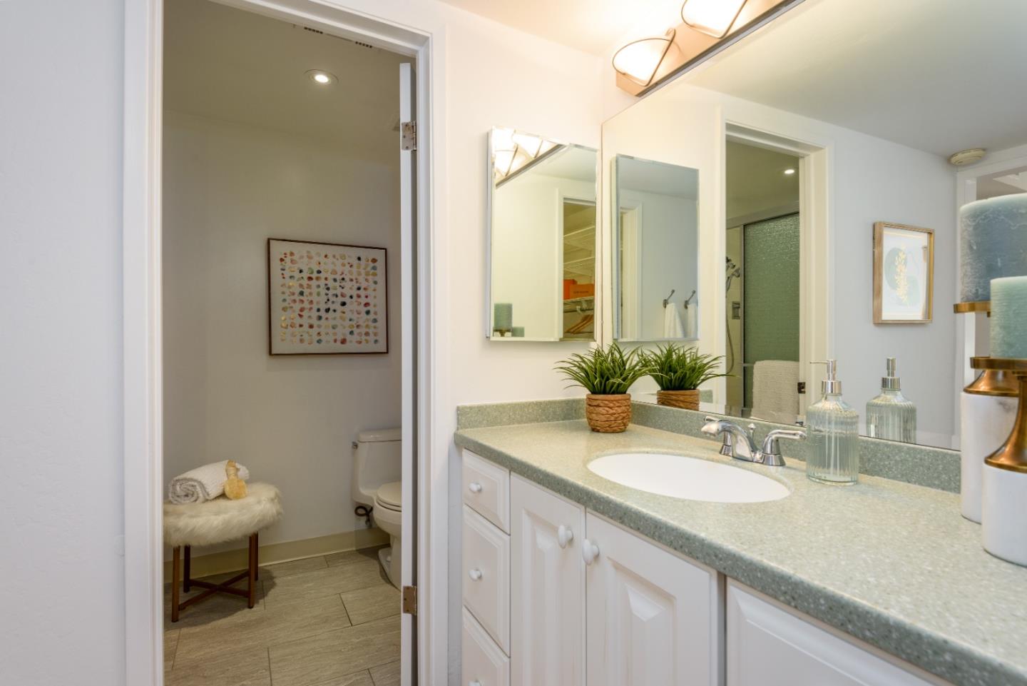 1100 Sharon Park Drive Unit: 40