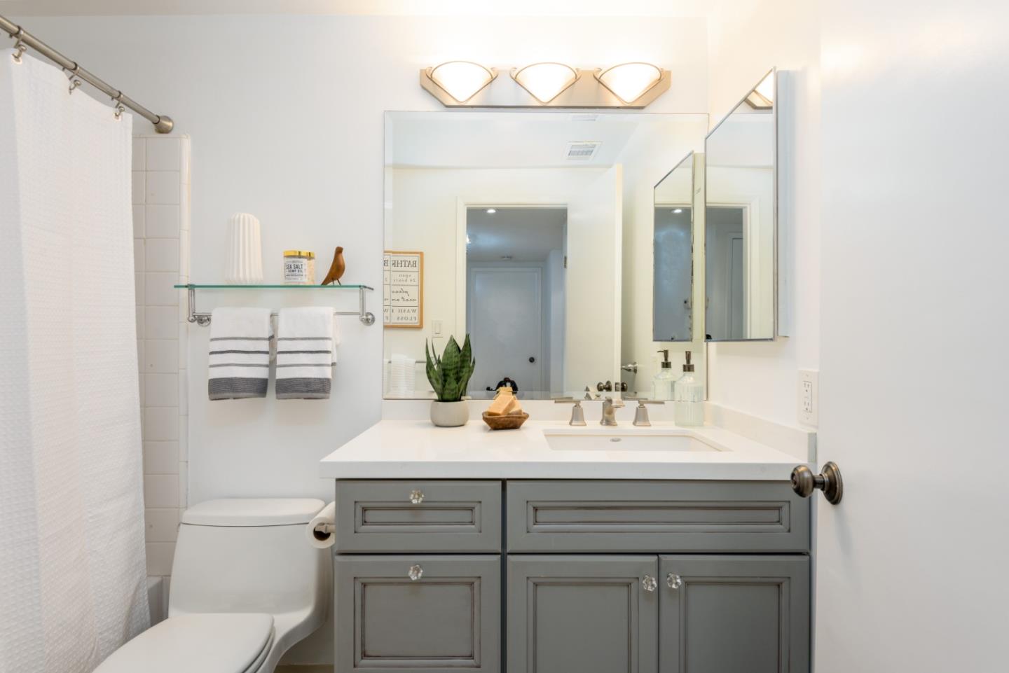 1100 Sharon Park Drive Unit: 40