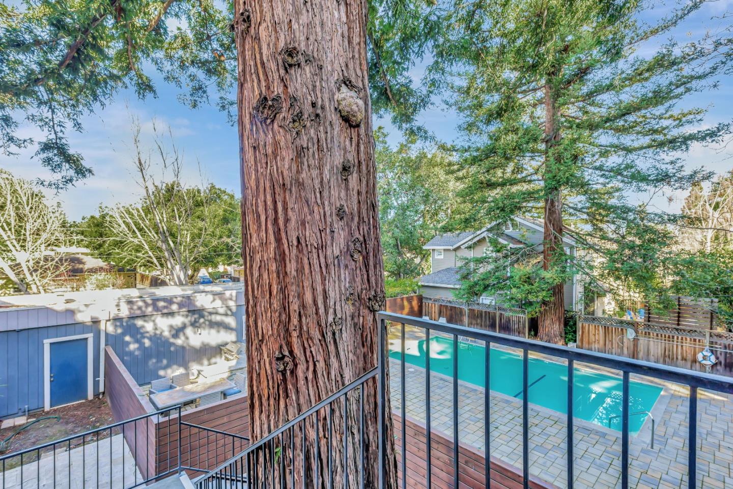 725 Mariposa AVE 306