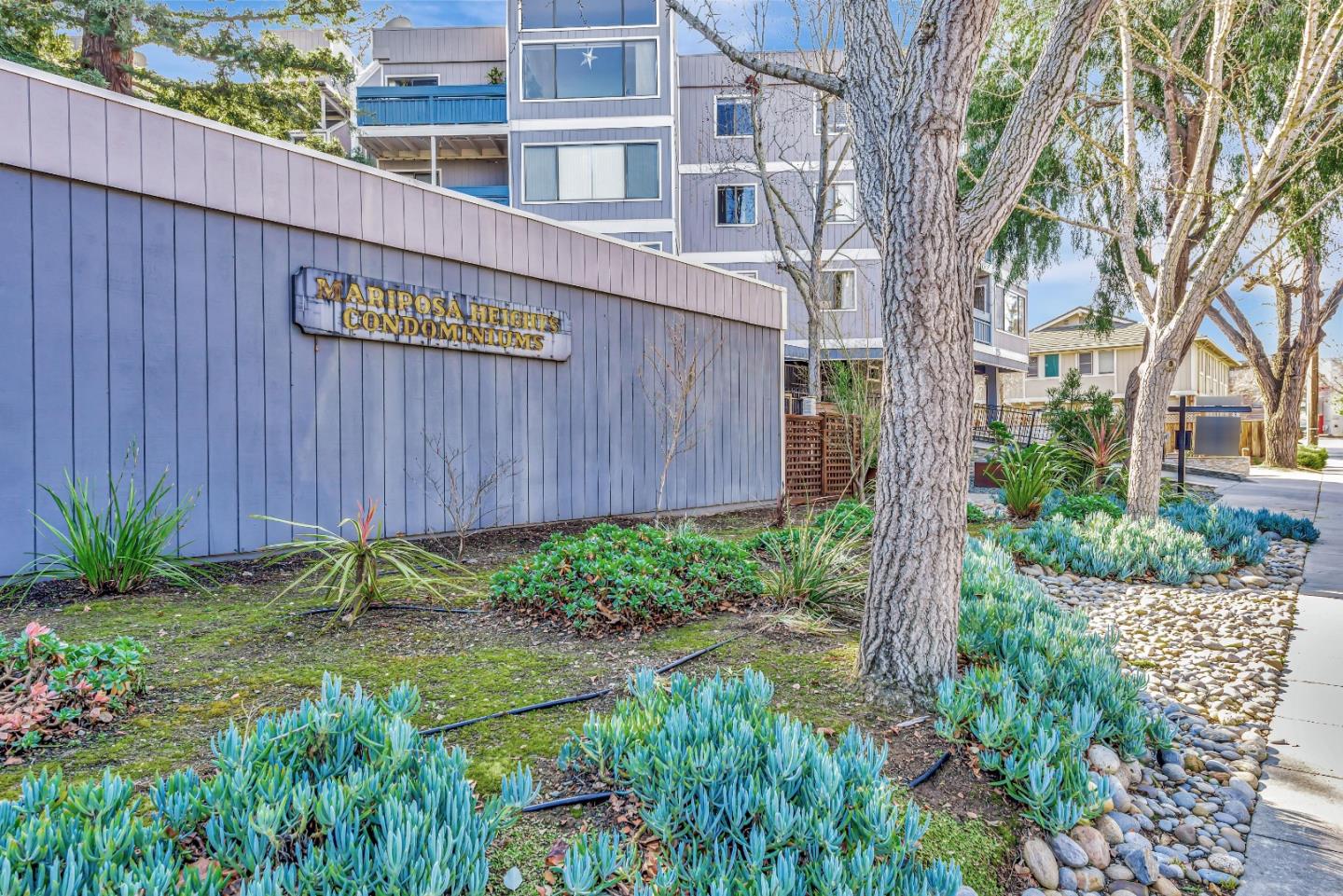 725 Mariposa AVE 306