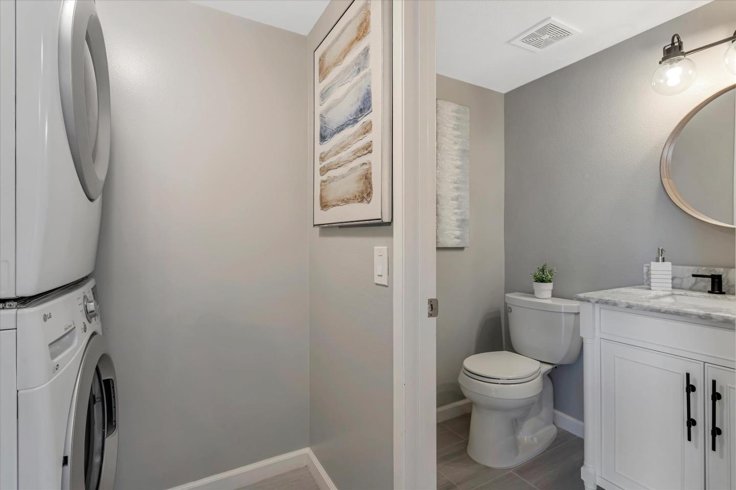 2370 Shoreside Court