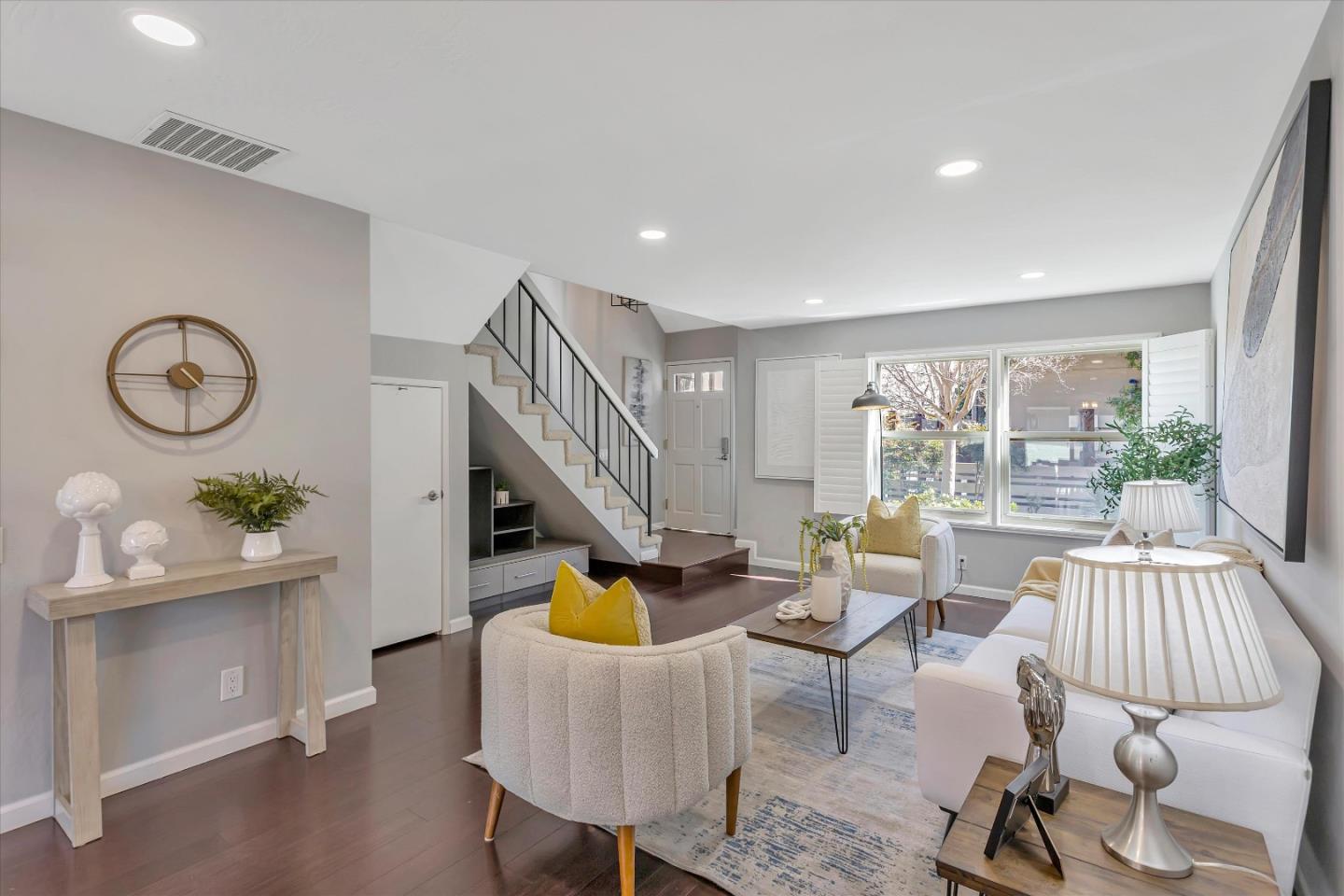 2370 Shoreside Court
