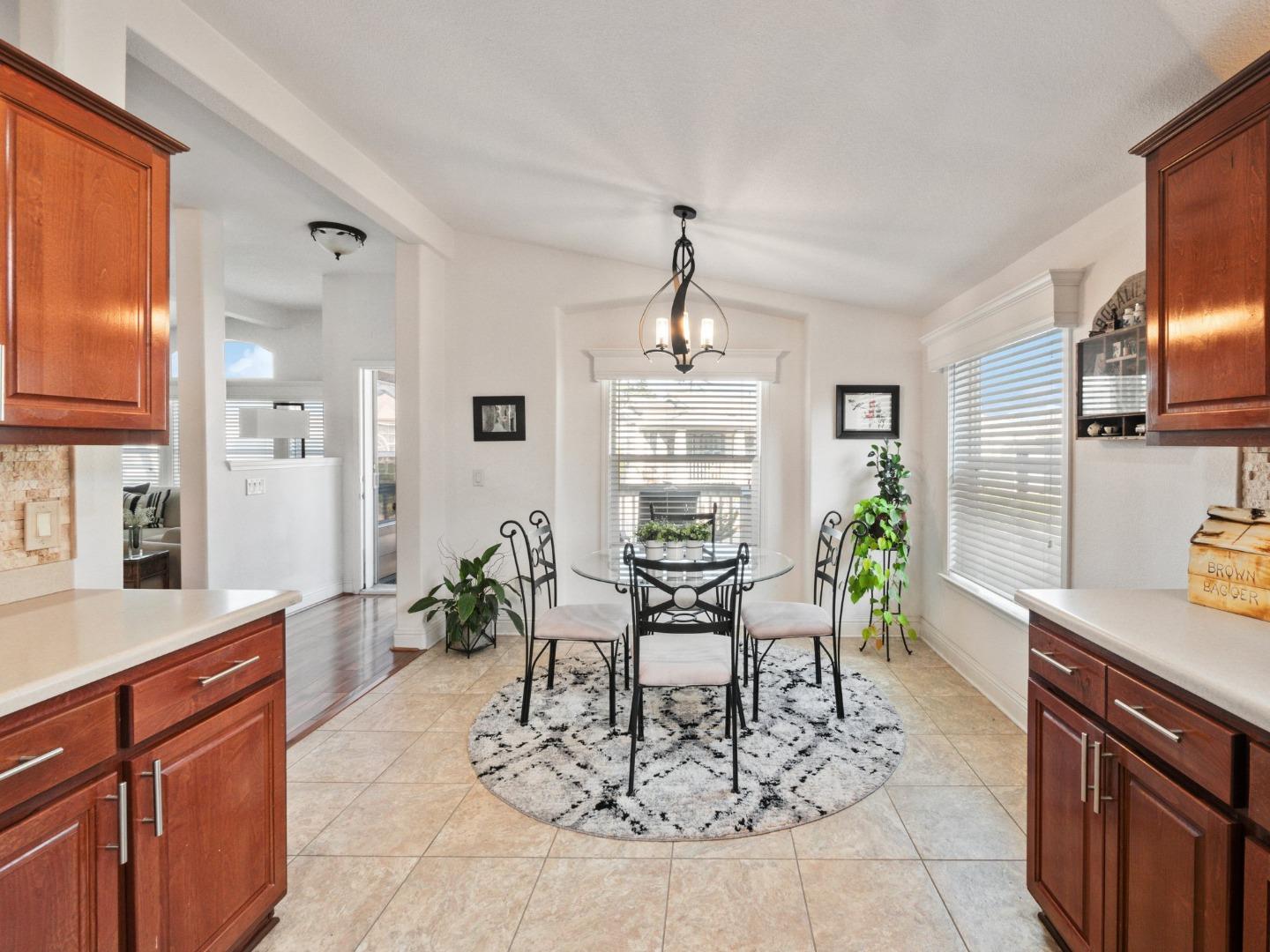 759 Villa Teresa WAY 759