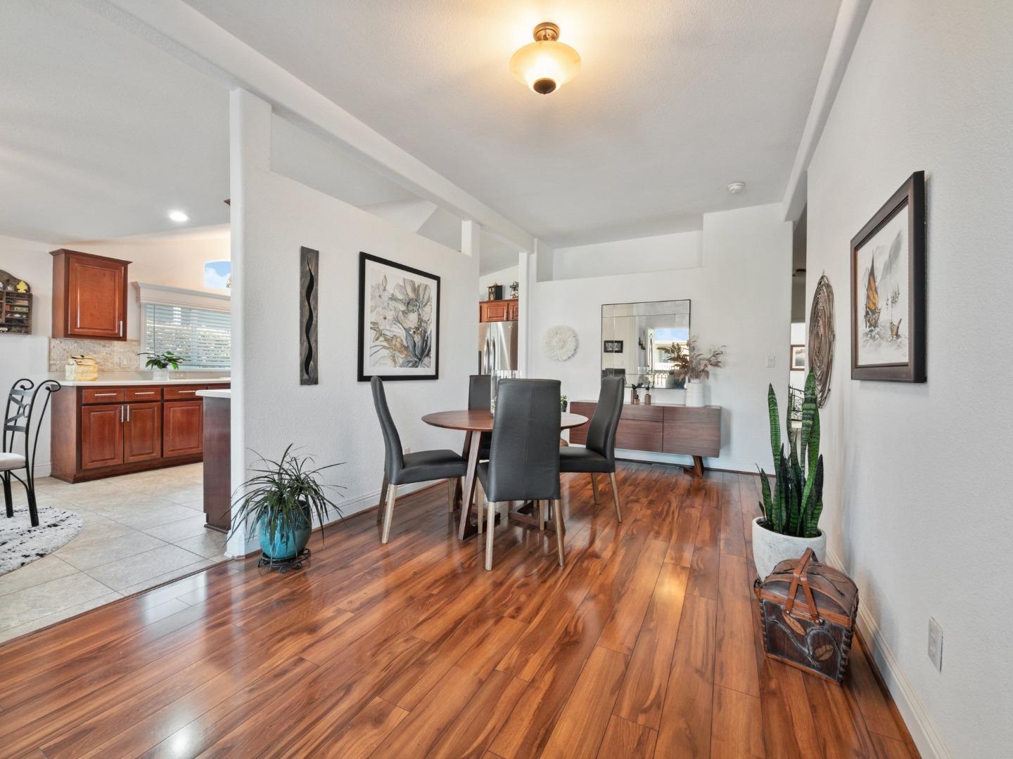 759 Villa Teresa WAY 759