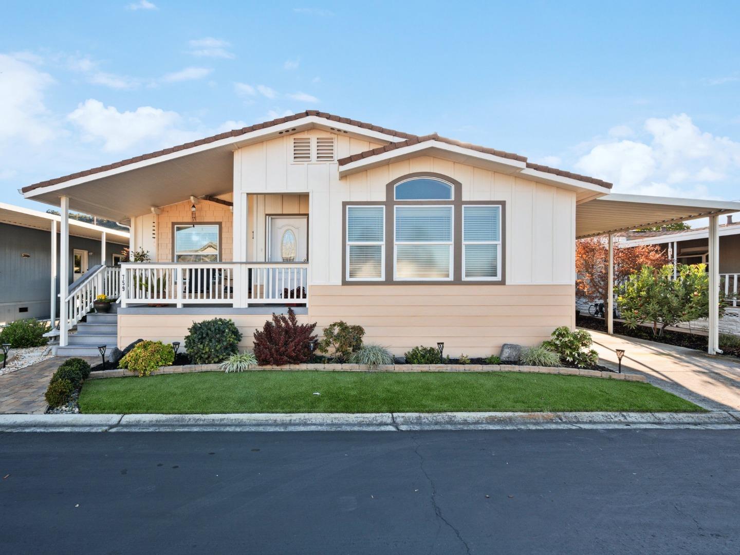 759 Villa Teresa WAY 759