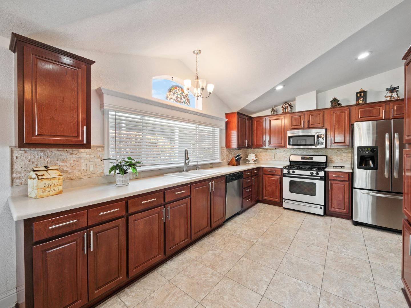 759 Villa Teresa WAY 759