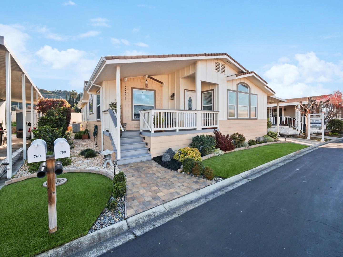 759 Villa Teresa WAY 759