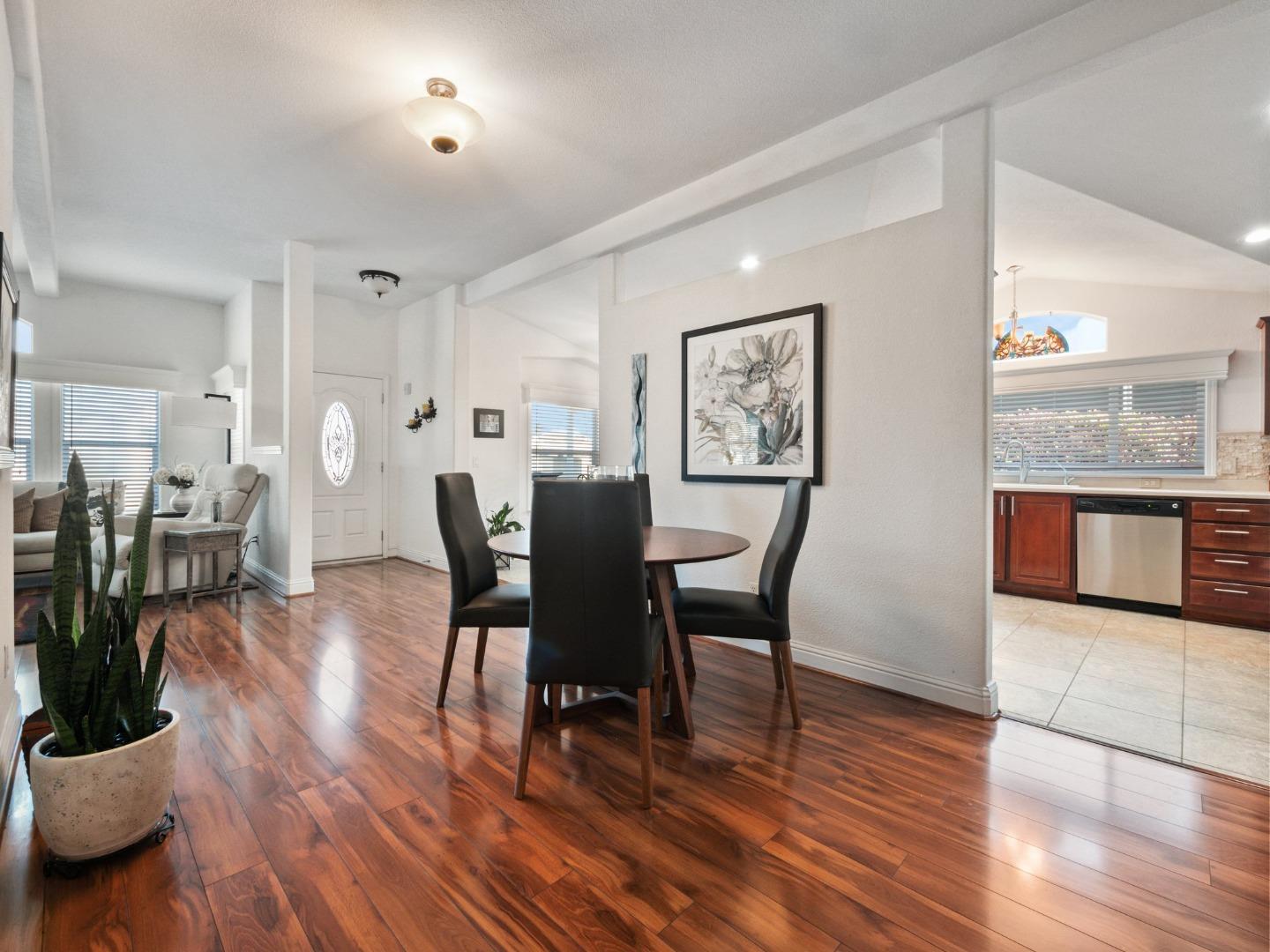 759 Villa Teresa WAY 759