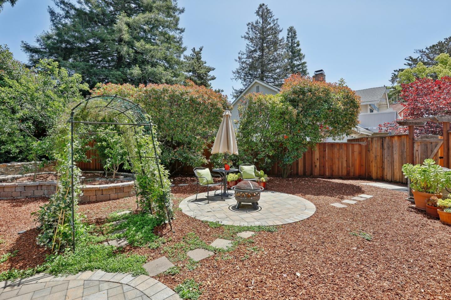 3361 Roma Place