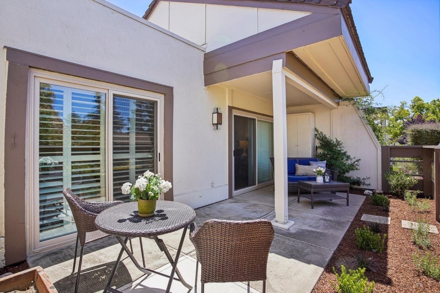 6122 Montgomery Court
