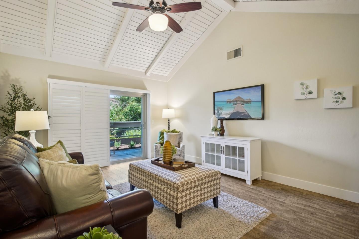 6122 Montgomery Court