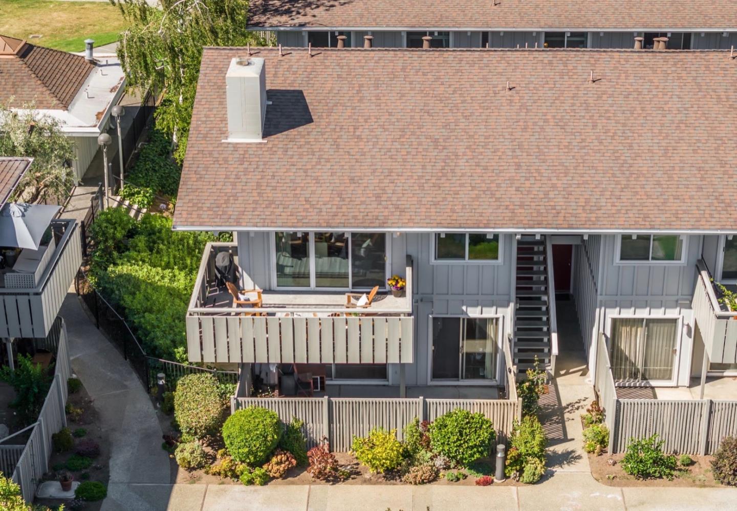 255 S Rengstorff AVE 52